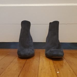 Blue vince Caputo high heel bootlets women's 5 1\2